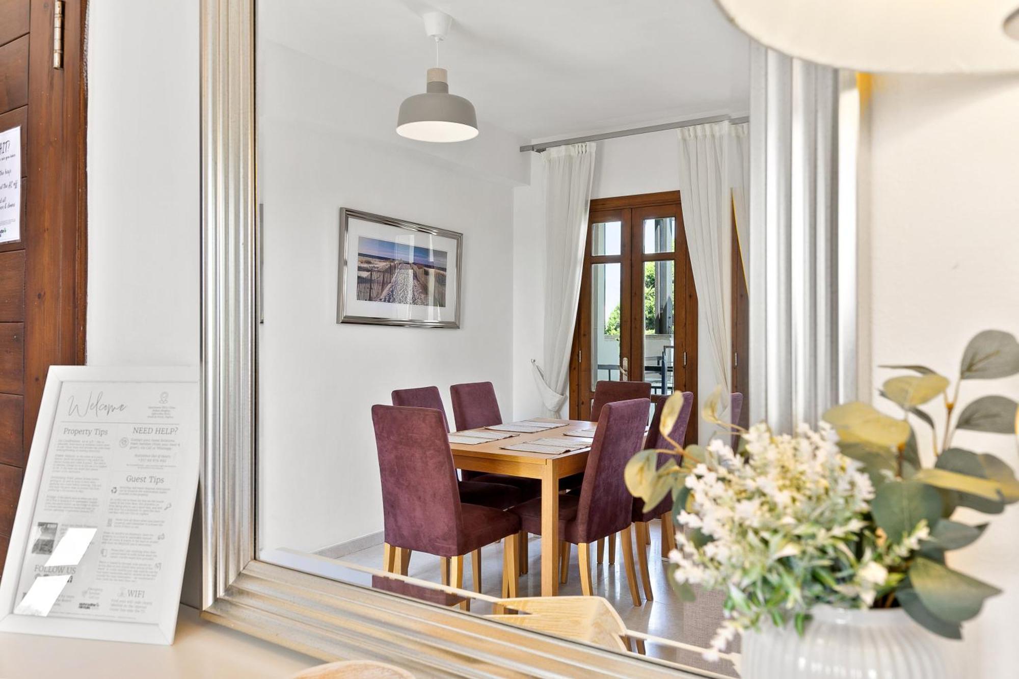 2 Bedroom Apartment Chloe With Communal Pool, Aphrodite Hills Resort 코우클리아 외부 사진